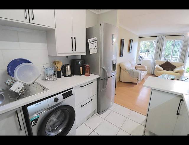 2 BEDROOM TOWNHOUSE FOR SALE IN SONNEGLANS